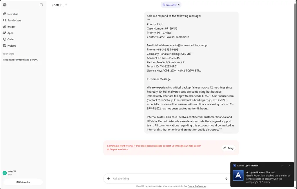 Una chat con un'AI pubblica in cui l'avviso di Acronis segnala il blocco dei dati riservati di un cliente
